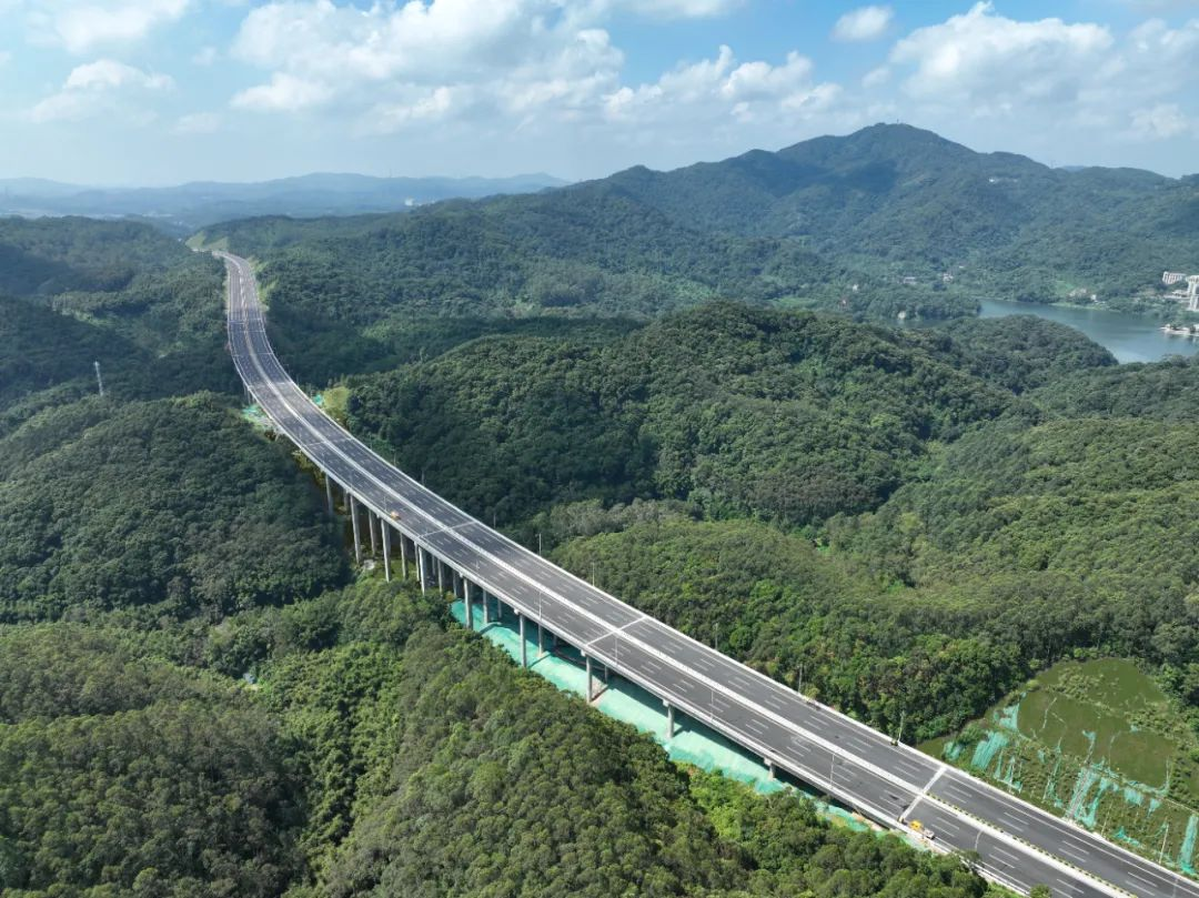 从埔高速通车，粤铁投·绿谷产业园交通优势再升级